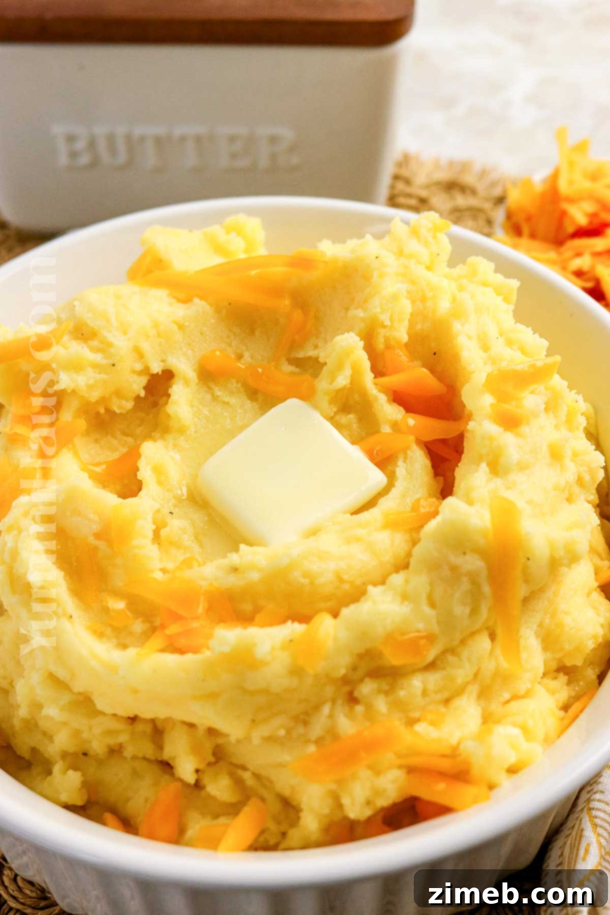 Cheesy mashed potatoes as a holiday side dish