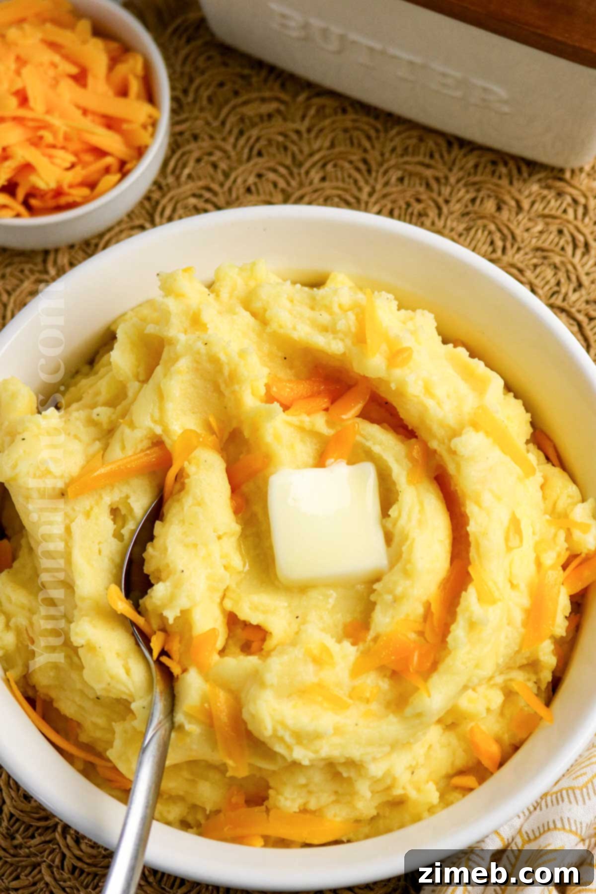 Cheesy Mashed Potatoes, perfect side dish for the holidays