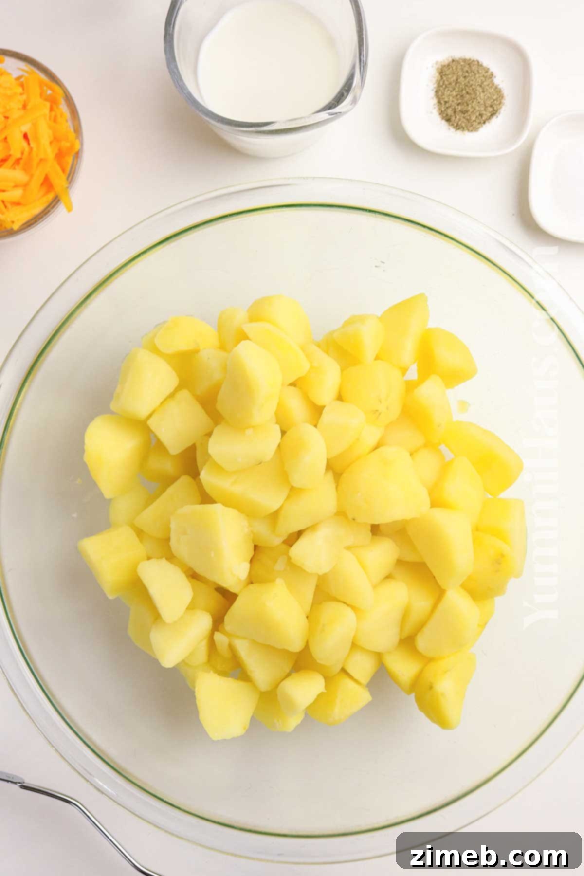 Steps on how to make Mashed Potatoes with Cheese