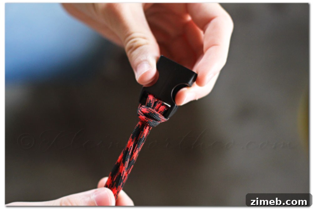 Handmade Fishtail Paracord Dog Collar 7 Close-up of organized paracord before fishtail weave