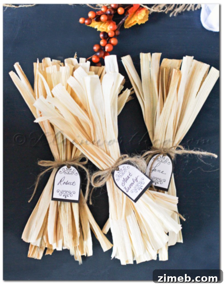 Corn Husk Fall Tablesetting, table place card tags, free printable, autumn place cards