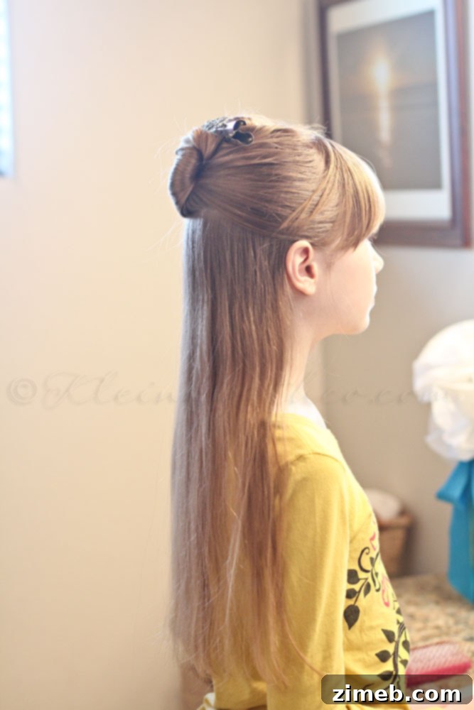 Preparing hair by brushing for curling