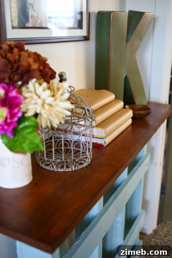 DIY Pallet Console Table Pallet Console Table with Decorative Touches