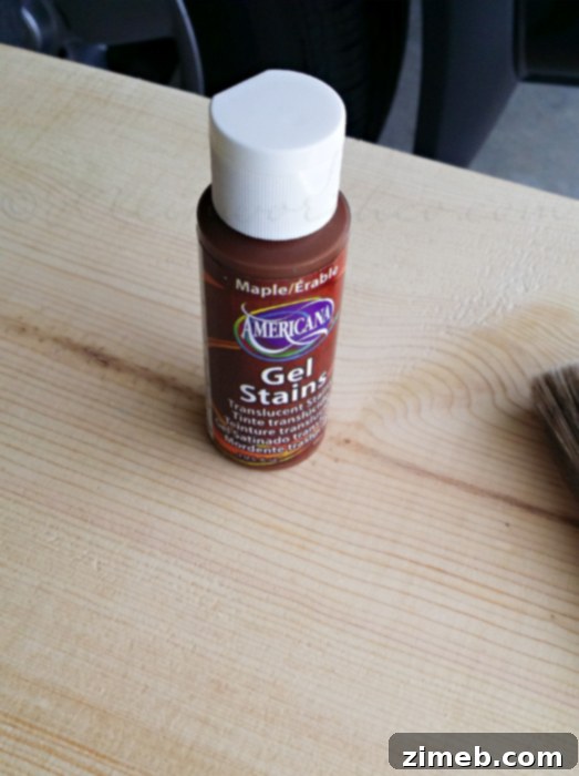 DIY Pallet Console Table Applying Maple Gel Stain to Console Table Top