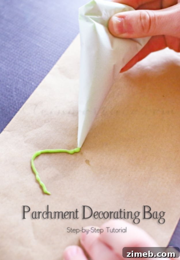 Parchment Decorating Bag {Tutorial}