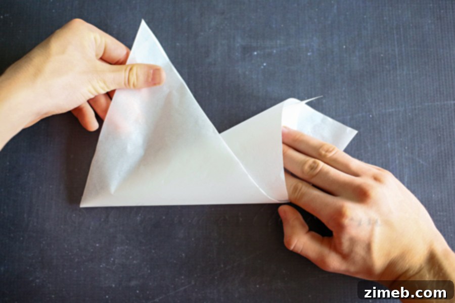 Parchment Decorating Bag {Tutorial}