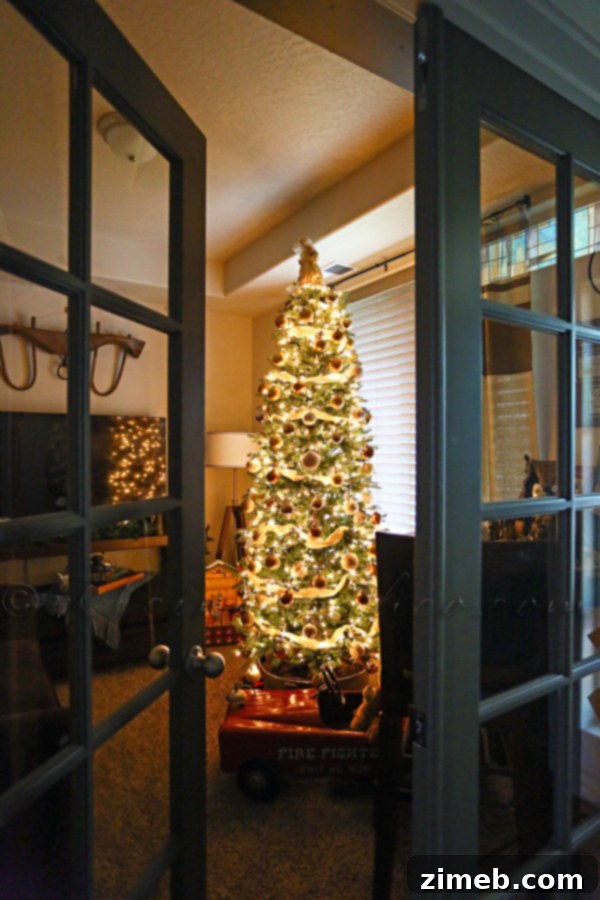 Step Inside My 2014 Christmas Wonderland 2 Christmas Room Tour 2014: A Festive Welcome