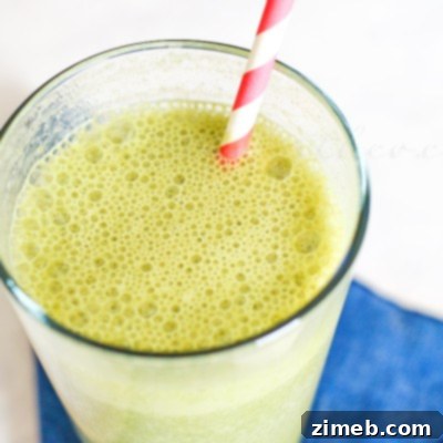 Easy Green Glow 4 Simple Green Smoothie ready to drink in a glass