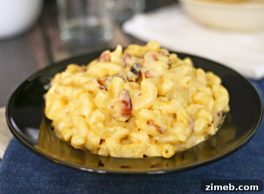 Close up of Creamy Mac & Cheese