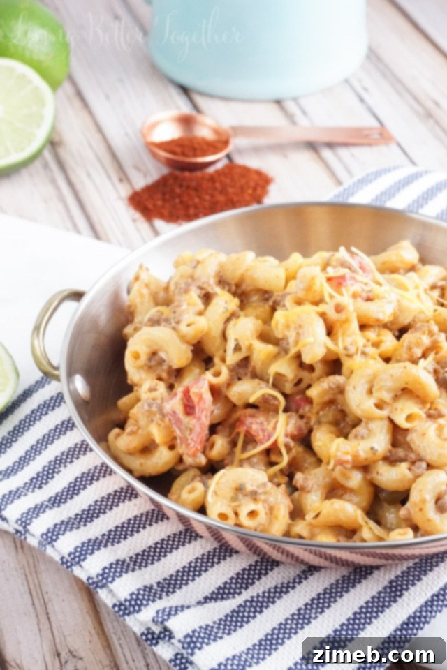 One Pot Chili Mac-n-Cheese - comforting combination of chili and macaroni and cheese