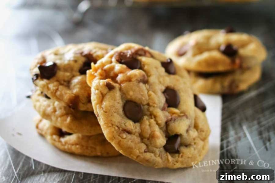 Gooey Oatmeal Snickers Cookies 4 Delicious Oatmeal Snickers Cookies with Chocolate Chips