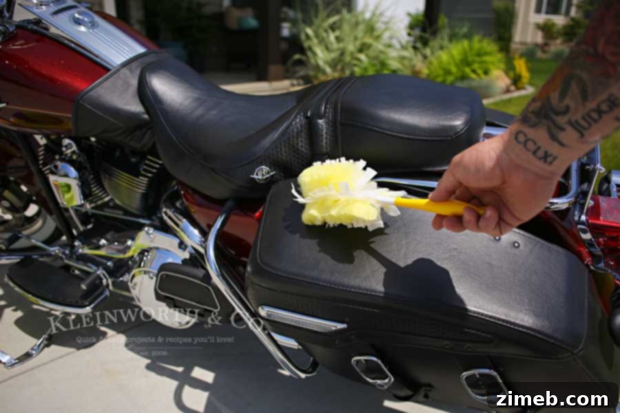 Restore the Brilliance of Your White Walls 6 Sparkling clean white wall tire after using Mr. Clean Magic Eraser.