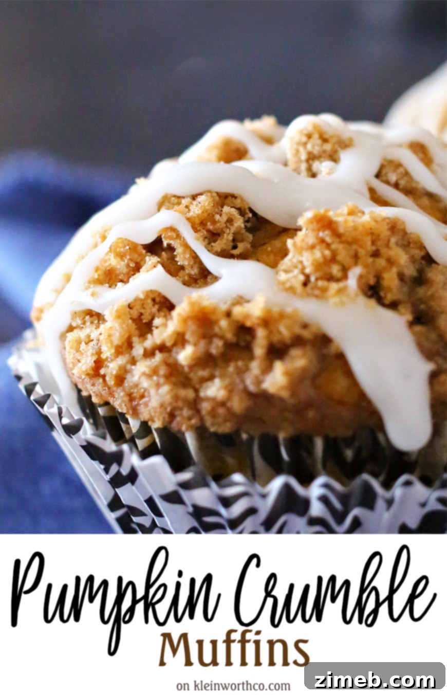 Pumpkin Crumble Muffins