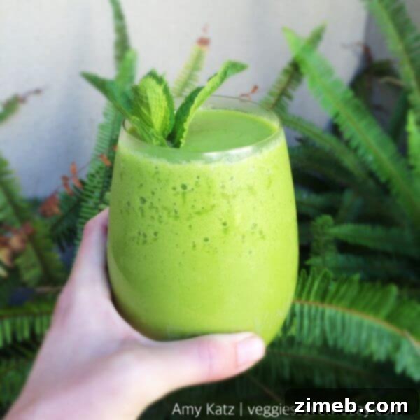 Refreshing Mango Mint Green Smoothie