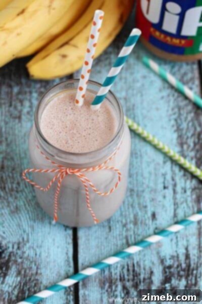 Classic Peanut Butter Banana Smoothie
