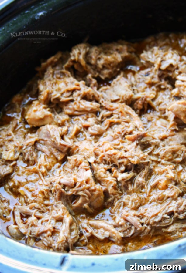 No-Fuss BBQ Pulled Pork Sandwich 2 Slow Cooker Easy BBQ Pulled Pork Sandwich, perfect for busy evenings