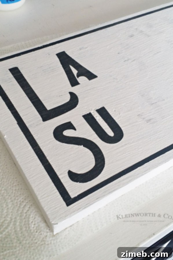 Surfer Sign Craft Tutorial using Cricut