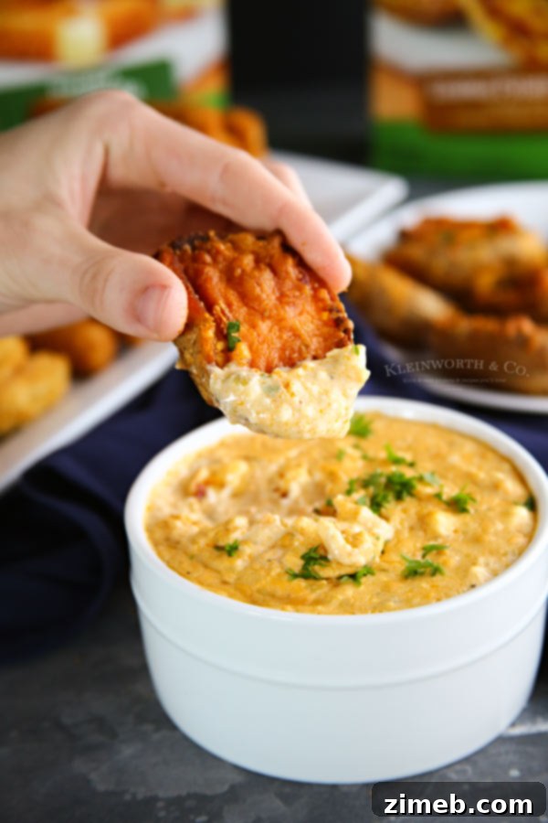 Slow Cooker Buffalo Queso Dip Recipe