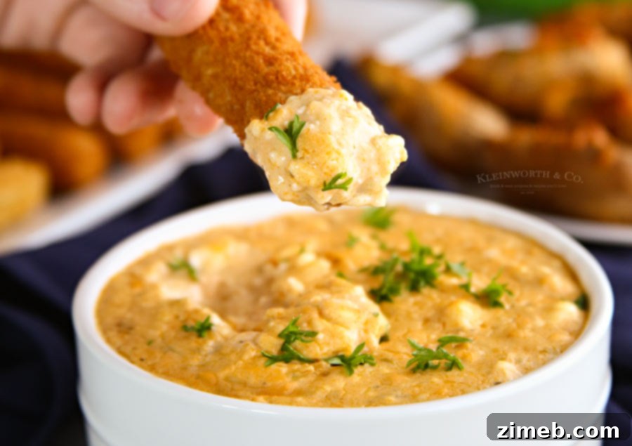 Slow Cooker Buffalo Queso Dip Recipe