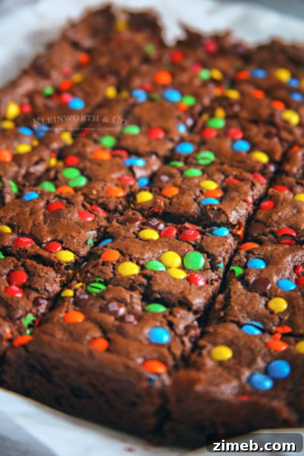 Decadent M and M Chocolate Fudge Bars 5 M&M Chocolate Fudge Bar Dessert
