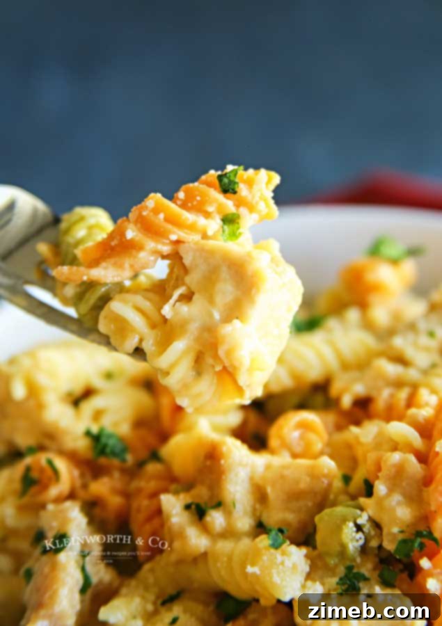 Cheesy Triple Cheddar Chicken Pasta 7 Chicken & pasta - Triple Cheddar Chicken and Pasta