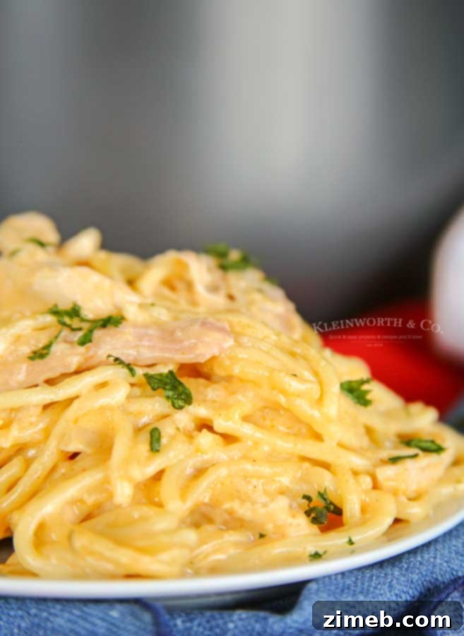 Creamy Cheesy Chicken Spaghetti pasta
