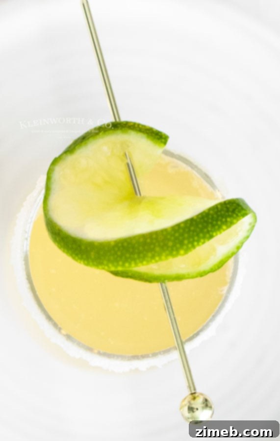 Bubbly Champagne Margarita 8 Holiday Margarita with a beautifully rimmed glass