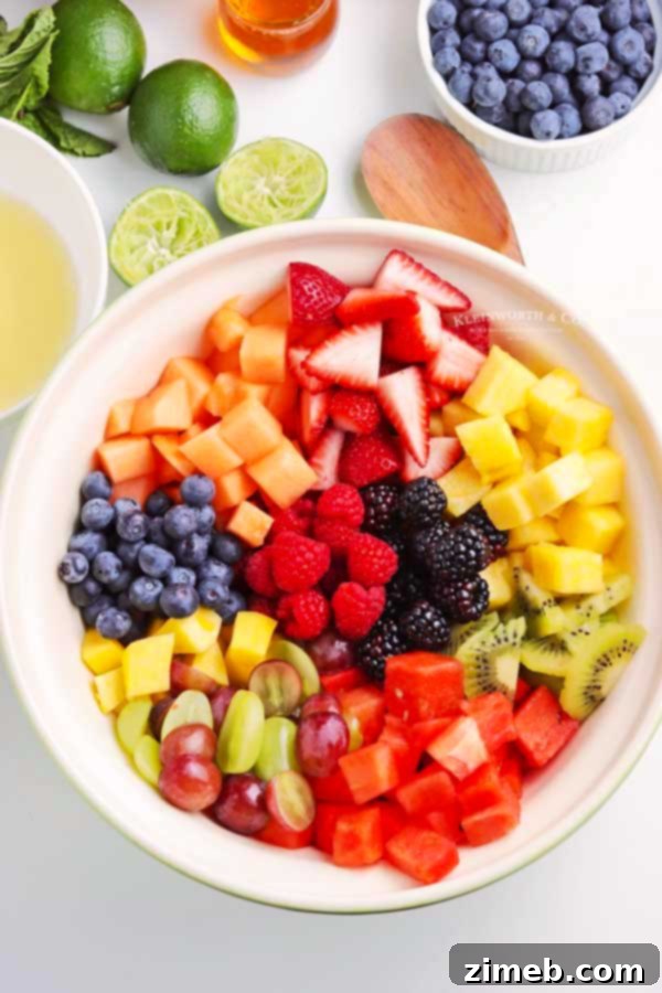 Simple Fruit Medley 6 Best fruits to use for a refreshing and vibrant fruit mix.