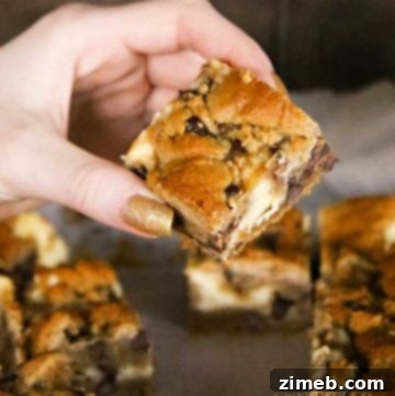 Luscious Strawberry Cheesecake Squares 17 Easy dessert recipe - Chocolate Chip Cookie Cheesecake Bars with cookie dough