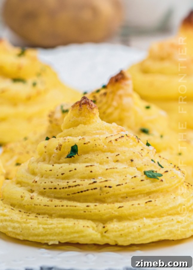 Golden Potato Rosettes 19 baked Duchess Potatoes