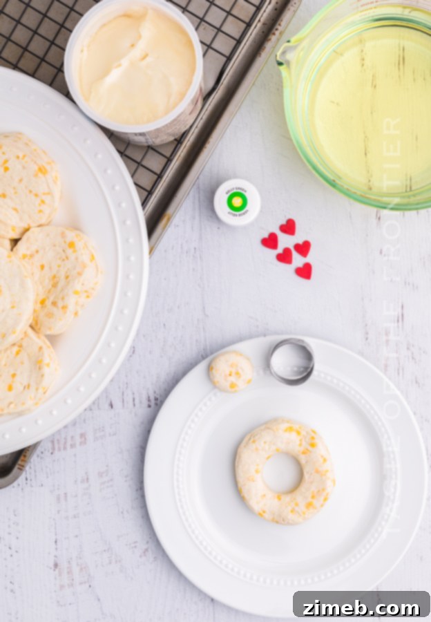 how to make Grinch Donuts