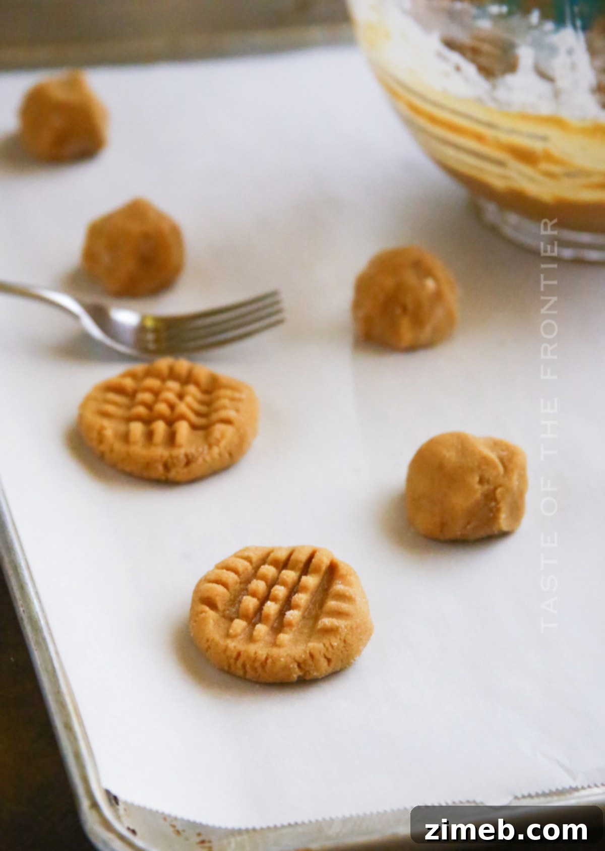 Irresistible Peanut Butter Bliss 8 Old fashioned peanut butter cookies, a timeless treat