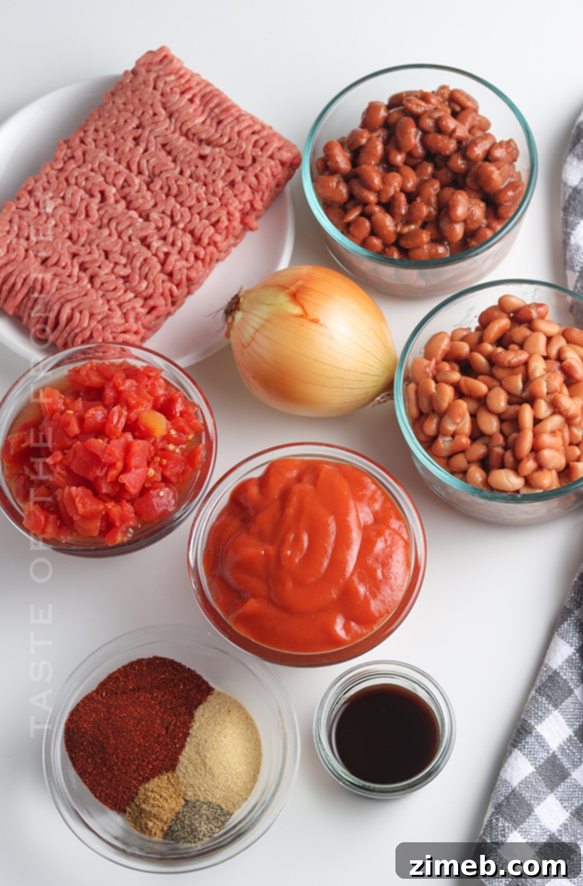 Hearty Slow-Simmered Chili 4 ingredients for Slow Cooker Chili