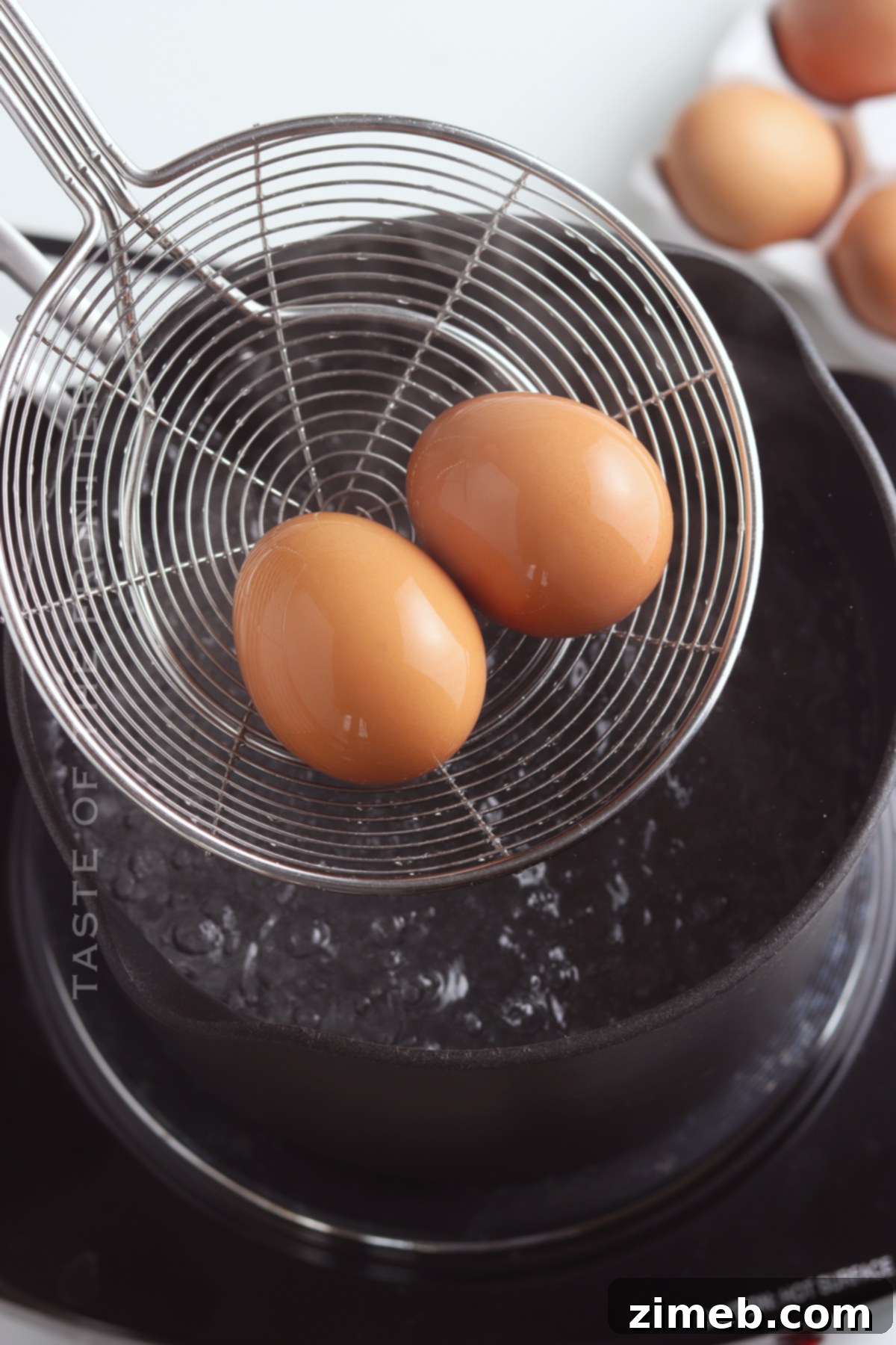 Boiling the eggs - achieving the right brown color