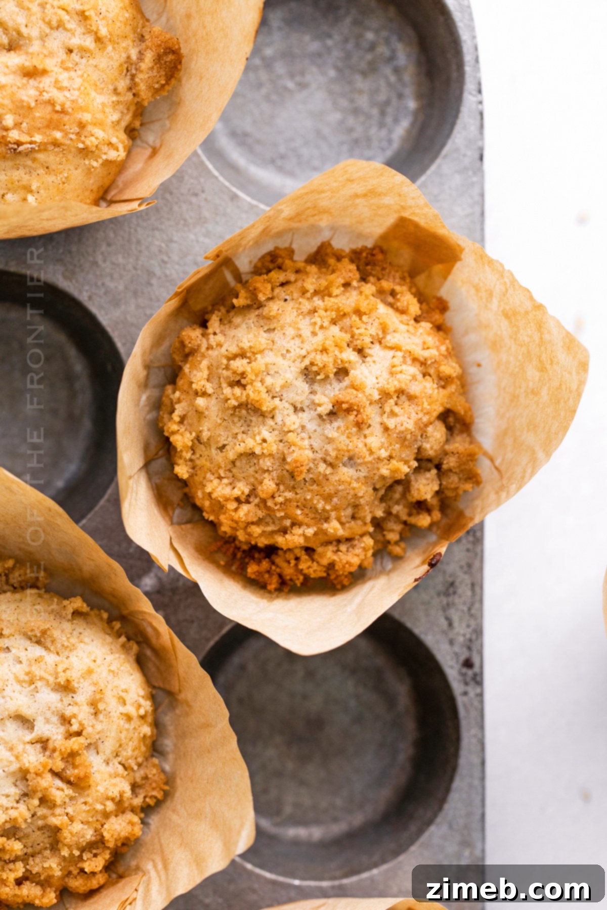 Cinnamon Crumb Muffins 10 The best Coffee Cake Muffins, fresh from the oven