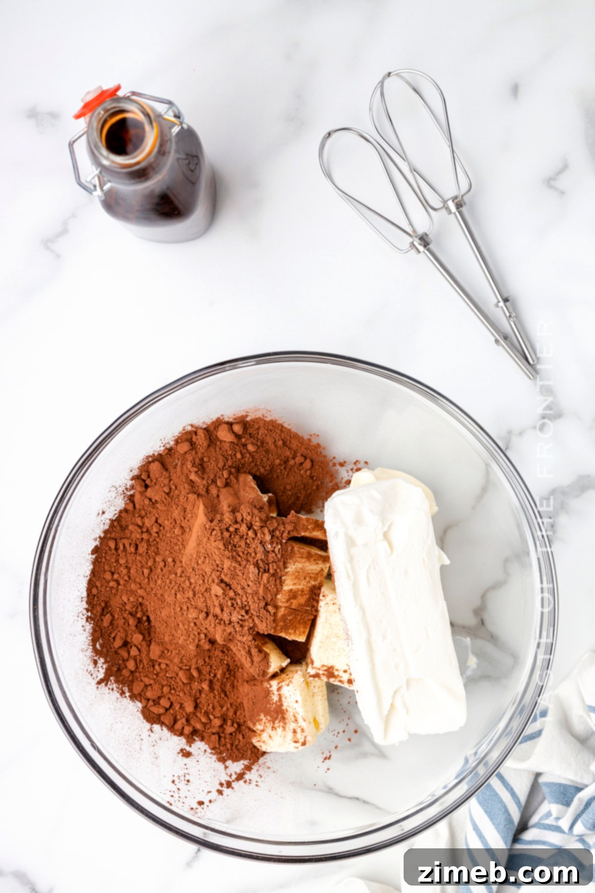 How to make Easy Chocolate Buttercream Frosting