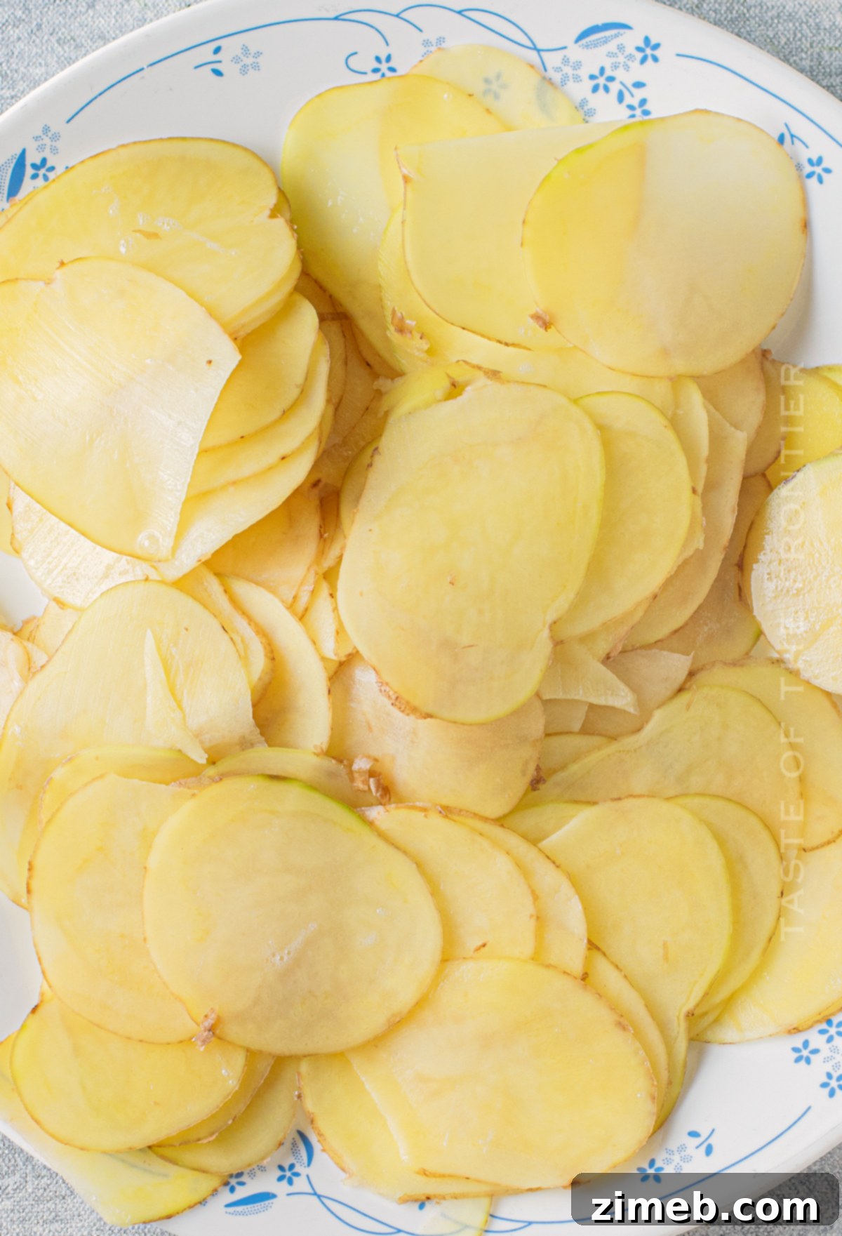 Crispy Air Fryer Potato Chips 6 making slices for chips