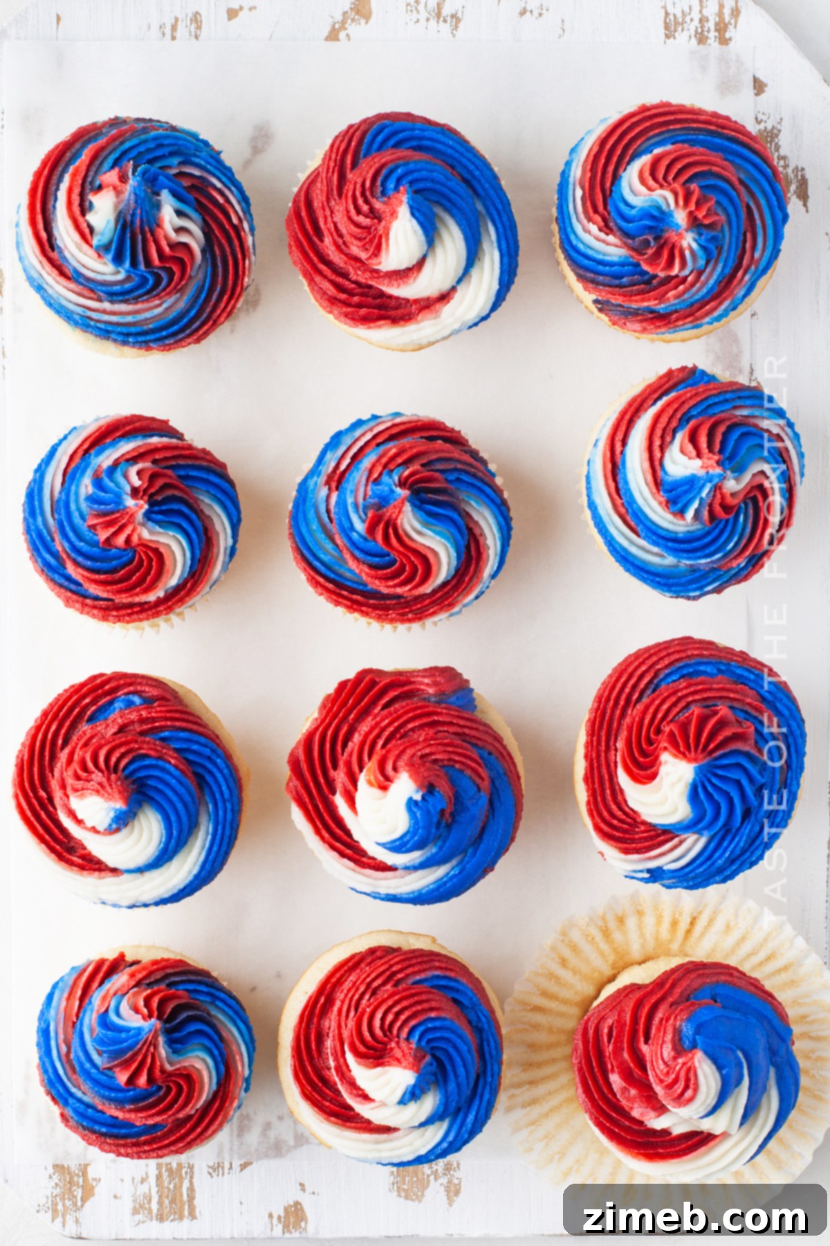 Patriotic Bites 27 Memorial Day cupcakes with vibrant frosting.