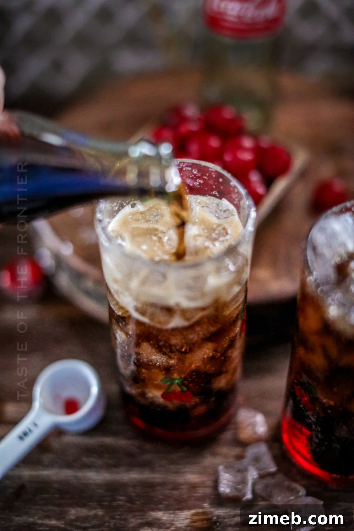 Roy Rogers Cherry Cola 8 pouring Coke
