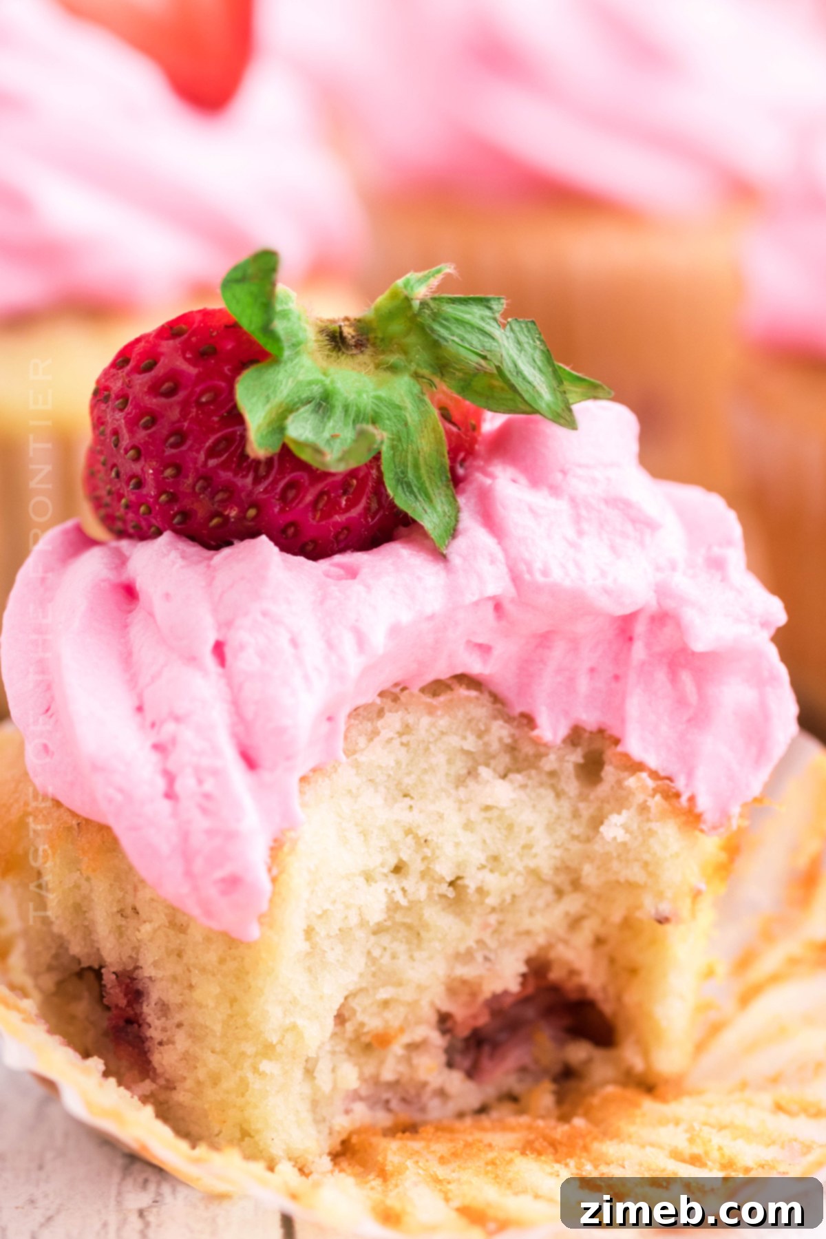 Strawberry Bliss Cupcakes 18 summer holiday cupcake