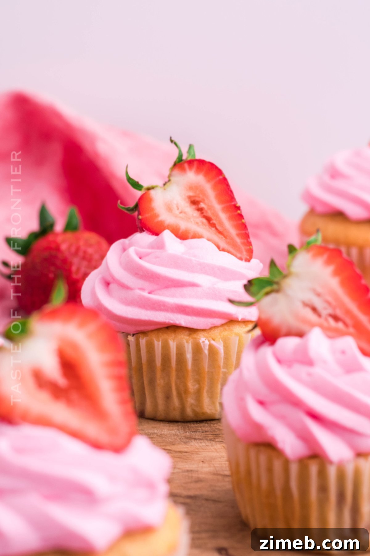 Strawberry Bliss Cupcakes 3 strawberry cream cheese frosting