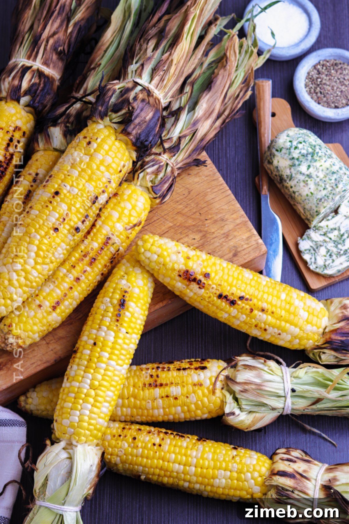Deliciously Simple Grilled Corn 2 Easy Grilled Corn on the Cob for summer barbecues