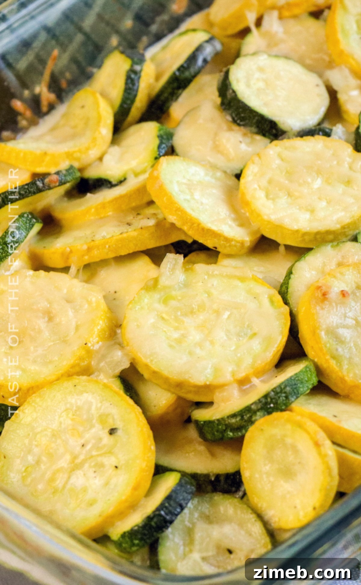 Delicious Squash Casserole 2 Squash Casserole Recipe - a perfect low-carb side dish for summer or holidays