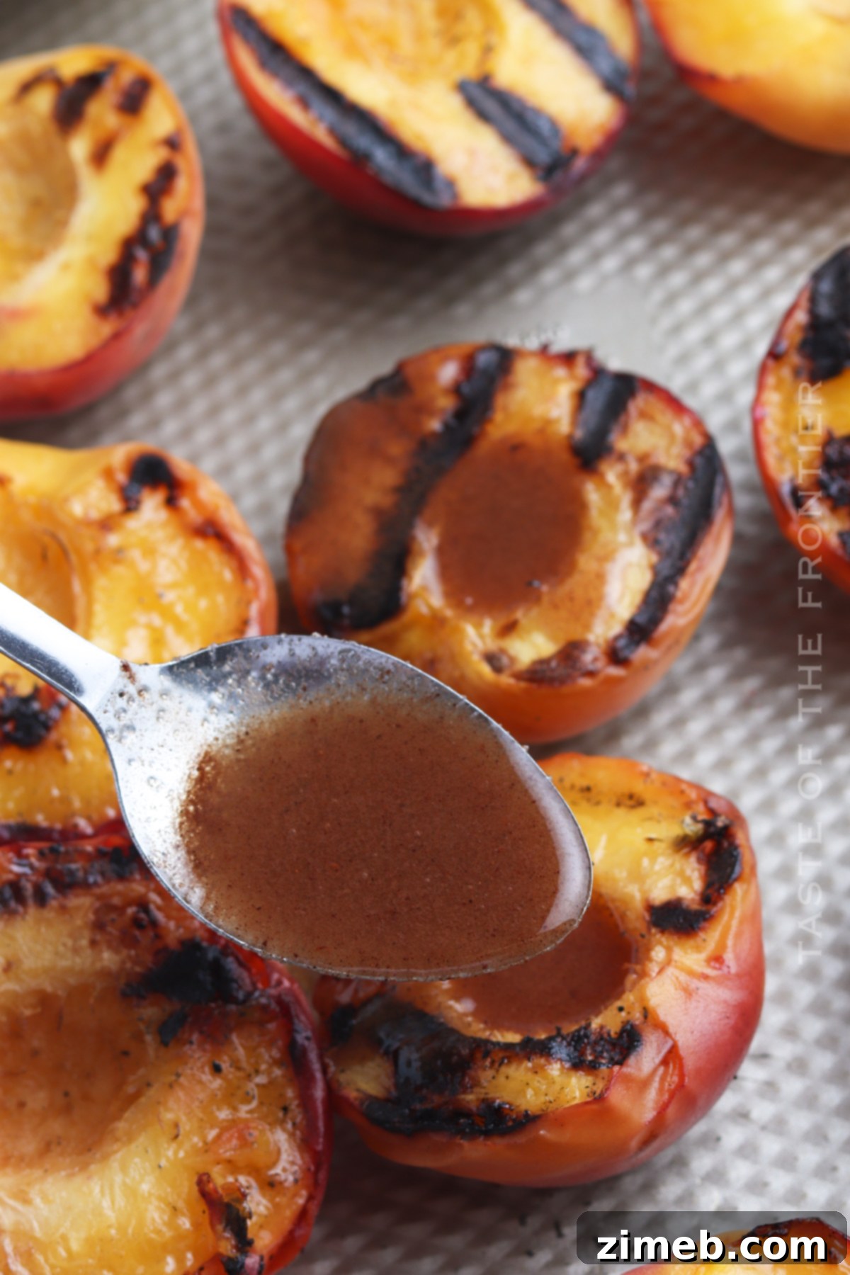drizzling caramel sauce