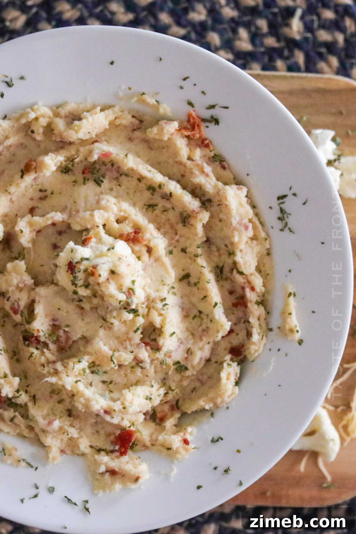 Final plated recipe for cauliflower mash.