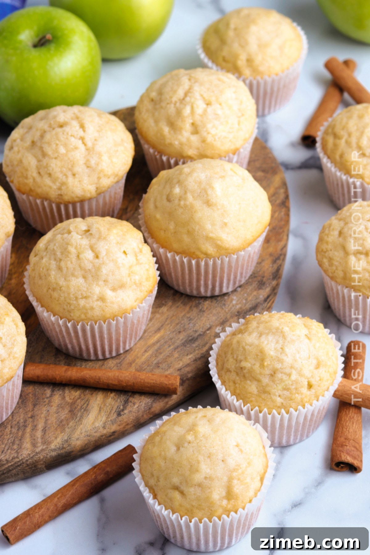 Cozy Apple Cinnamon Muffins 22 Breakfast Muffins for Fall