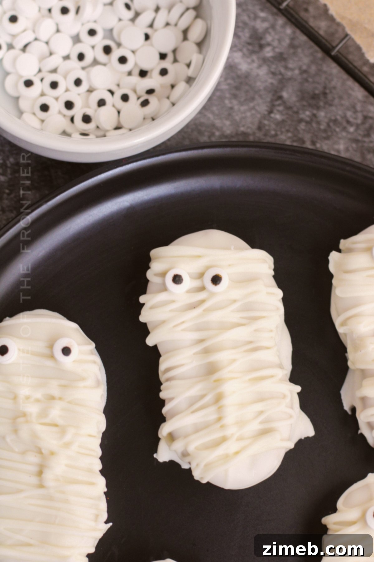 Spooky Swaddled Sweets 21 Halloween Cookie Recipe - Easy to make with kids
