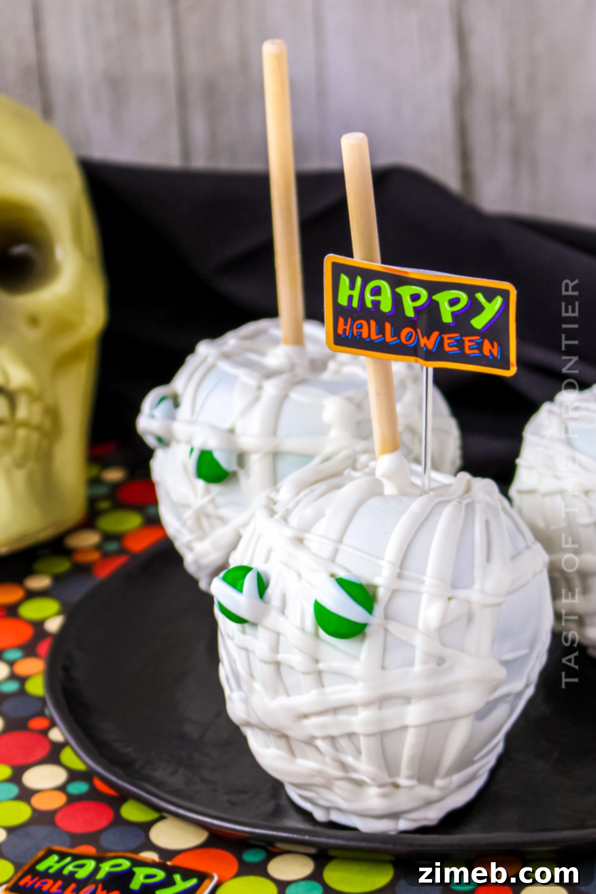 Candy Apple Mummies 3 Recipe steps for making Mummy Candy Apples