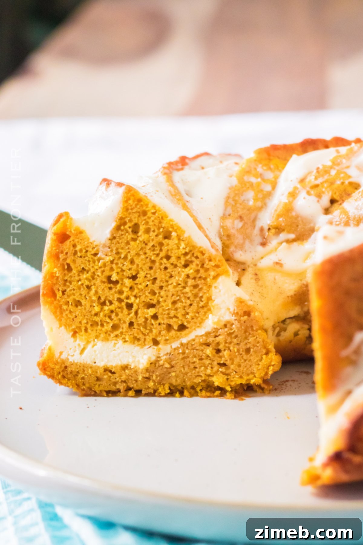 Golden Pumpkin Bundt with Cheesecake Surprise 21 Pumpkin Bundt Cake with Cheesecake Filling