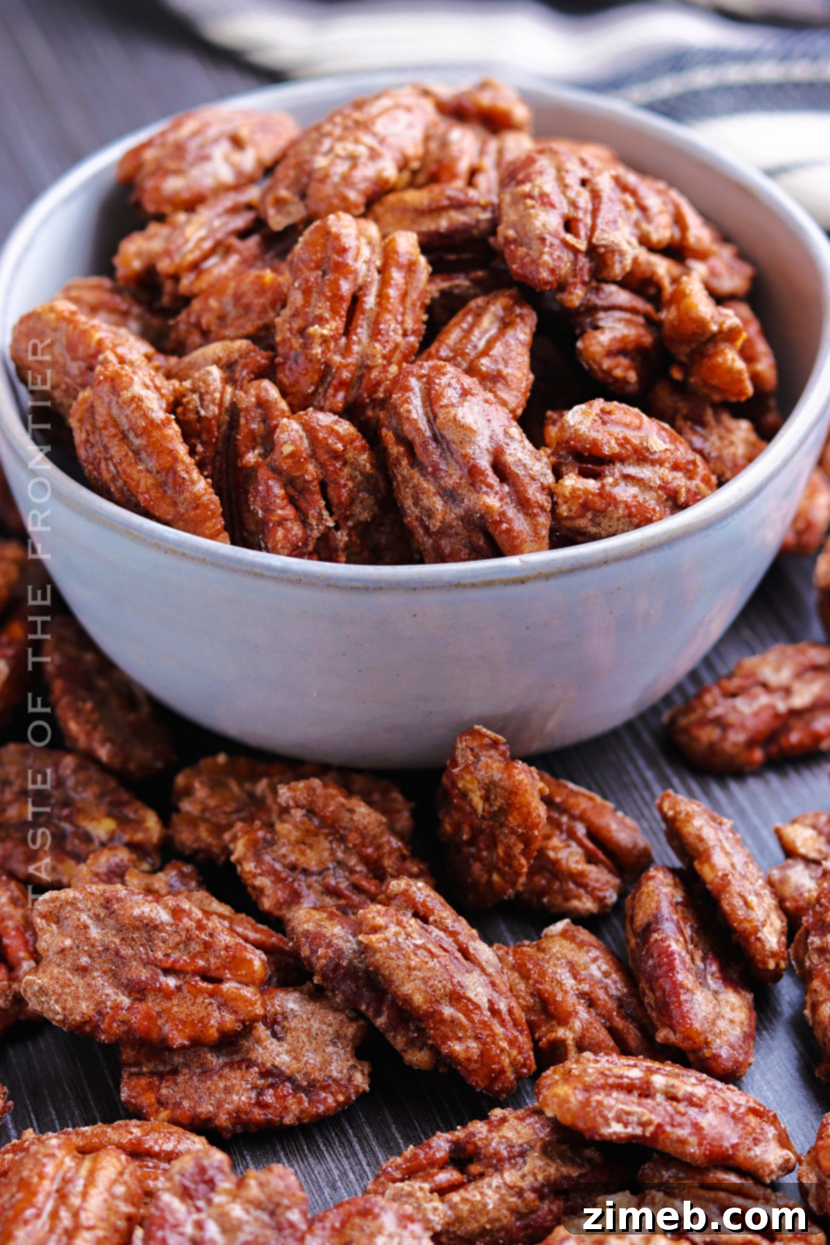 Sweet Glazed Pecans 3 Thanksgiving snack recipe - Delicious homemade candied pecans.